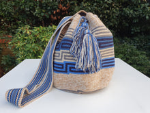 Load image into Gallery viewer, Mochila Wayuu Authentic Handmade Mochila Wayuu - ARCOIRIS COLLECTION -El Piñon