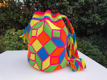 Load image into Gallery viewer, Mochila Wayuu Authentic Handmade Mochila Wayuu - ARCOIRIS COLLECTION - El Retén