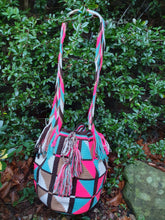 Load image into Gallery viewer, Mochila Wayuu Authentic Handmade Mochila Wayuu - ARCOIRIS COLLECTION - San Zenón