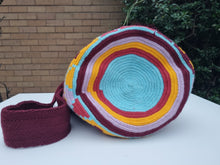 Load image into Gallery viewer, Authentic Handmade Mochilas Wayuu Bags - Colombia XXI