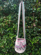 Load image into Gallery viewer, Authentic Handmade Mochilas Wayuu Bags - Small Festiva