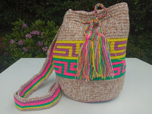 Load image into Gallery viewer, Authentic Handmade Mochilas Wayuu Bags - Mediana Chapinero