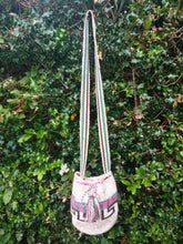 Load image into Gallery viewer, Authentic Handmade Mochilas Wayuu Bags - Small Magdalena