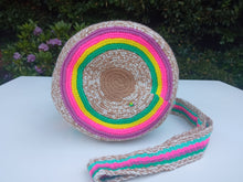 Load image into Gallery viewer, Authentic Handmade Mochilas Wayuu Bags - Small Cota