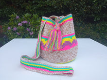 Load image into Gallery viewer, Authentic Handmade Mochilas Wayuu Bags - MEDIANA Moncerrate