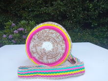 Load image into Gallery viewer, Authentic Handmade Mochilas Wayuu Bags - Small Villeta
