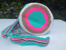 Load image into Gallery viewer, Authentic Handmade Mochilas Wayuu Bags - Small Sopó
