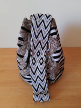 Load image into Gallery viewer, Authentic Handmade Mochilas Wayuu Bags - Matizada Bogota