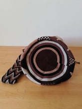 Load image into Gallery viewer, Authentic Handmade Mochilas Wayuu Bags - Bogota 2