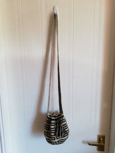 Load image into Gallery viewer, Authentic Handmade Mochilas Wayuu Bags - Small Lines 5