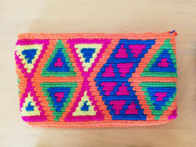 Load image into Gallery viewer, Unique & Authentic Purses Wayuu - Medium 34