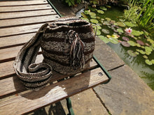 Load image into Gallery viewer, Authentic Handmade Mochilas Wayuu Bags - Small Boyaca