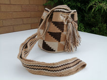 Load image into Gallery viewer, Authentic Handmade Mochilas Wayuu Bags - Small Pereira