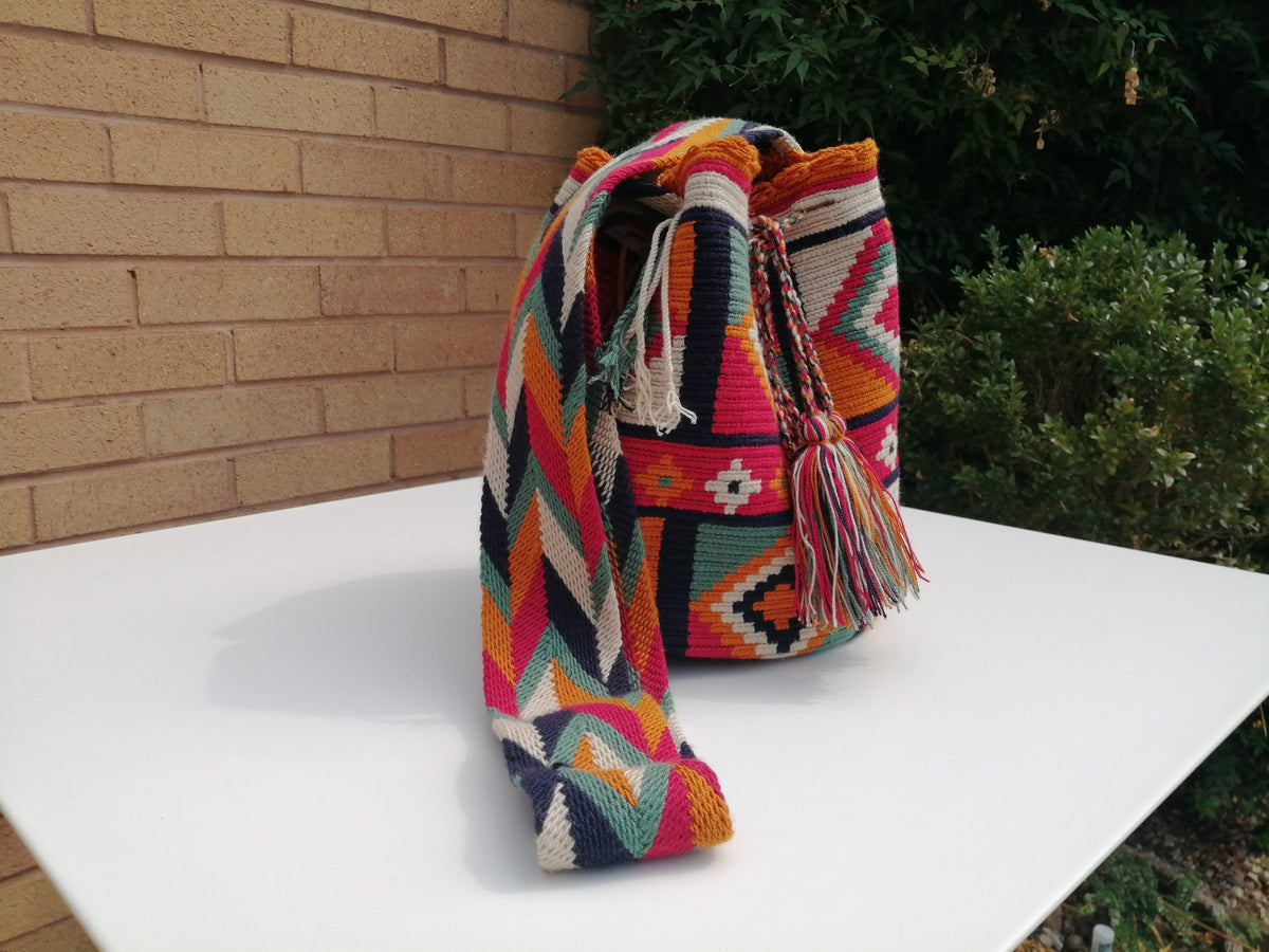 Cross-body Handmade Bags Mochilas Wayuu Collection Caribe Riohacha