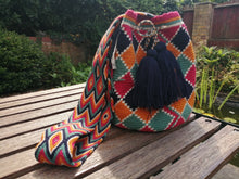 Load image into Gallery viewer, Cross-body Handmade Bags Mochilas Wayuu Collection Caribe - Palomino