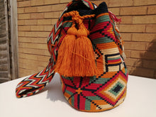 Load image into Gallery viewer, Cross-body Handmade Bags Mochilas Wayuu Collection Caribe - Arena