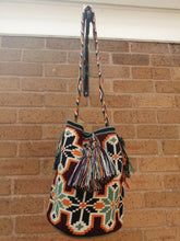 Load image into Gallery viewer, Cross-body Handmade Bags Mochilas Wayuu Collection Caribe - Providencia
