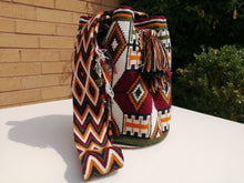Load image into Gallery viewer, Handmade Cross-body Bags Mochilas Wayuu Collection Andes - Sopó