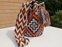 Load image into Gallery viewer, Handmade Cross-body Bags Mochilas Wayuu Collection Andes - Guadalupe