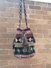 Load image into Gallery viewer, Handmade Cross-body Bags Mochilas Wayuu Collection Andes - Centro