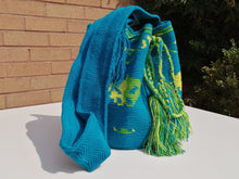 Load image into Gallery viewer, Handmade Cross-body Bags Mochilas Wayuu Collection Oceano Azul - Manzanares