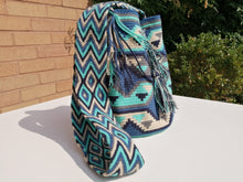 Load image into Gallery viewer, Handmade Cross-body Bags Mochilas Wayuu Collection Oceano Azul - Pescadito