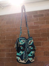 Load image into Gallery viewer, Handmade Cross-body Bags Mochilas Wayuu Collection Oceano Azul - Pescadito