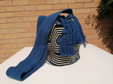 Load image into Gallery viewer, Handmade Cross-body Bags Mochilas Wayuu Collection Oceano Azul - Amberes