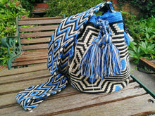 Load image into Gallery viewer, Authentic Handmade Mochilas Wayuu Bags - Cielo Ocho