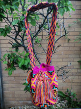 Load image into Gallery viewer, Authentic Handmade Mochilas Wayuu Bags - Sol Seis