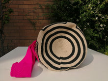 Load image into Gallery viewer, Authentic Handmade Mochilas Wayuu Bags - Rosa Tres