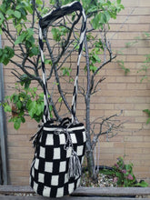 Load image into Gallery viewer, Unique Handmade Mochilas Wayuu Bags - Riohacha Seis