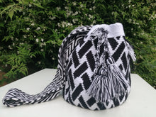 Load image into Gallery viewer, Authentic Handmade Mochilas Wayuu Bags - Rainbow Tres