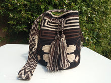 Load image into Gallery viewer, Authentic Handmade Bags Mochilas Wayuu CARNAVAL COLLECTION MEDIANA Mar II