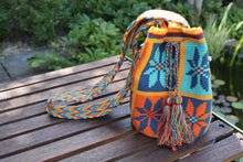 Load image into Gallery viewer, Cross-body Handmade Bags Mochilas Wayuu Collection Caribe - Cabo de la Vela