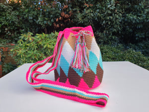 Authentic Handmade Bags Mochilas Wayuu Arcoiris COLLECTION MEDIANA El Piñon