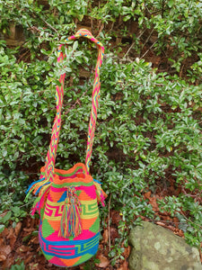 Mochila Wayuu Authentic Handmade Mochila Wayuu - ARCOIRIS COLLECTION -Loma Fresca