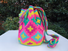 Load image into Gallery viewer, Mochila Wayuu Authentic Handmade Mochila Wayuu - ARCOIRIS COLLECTION - Pedraza