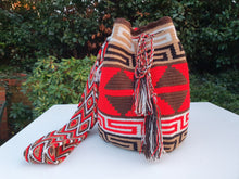 Load image into Gallery viewer, Mochila Wayuu Authentic Handmade Mochila Wayuu - ARCOIRIS COLLECTION - Pivijay