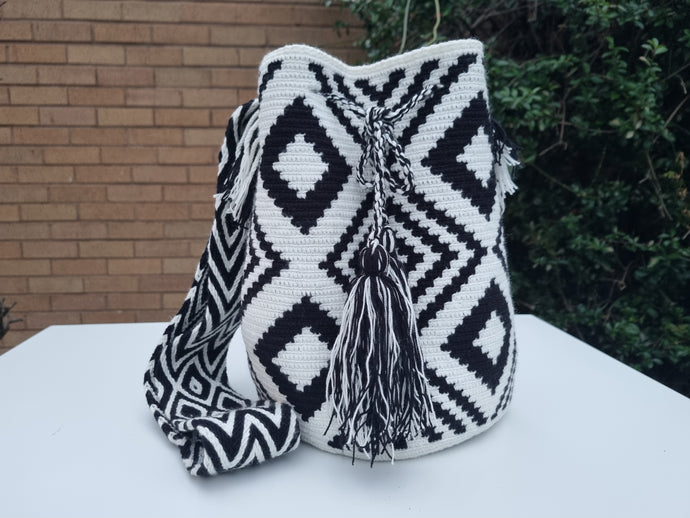 Authentic Handmade Mochilas Wayuu Bags - Colombia XIX