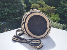 Load image into Gallery viewer, Authentic Handmade Bags Mochilas Wayuu COLLECTION MEDIANA Viva Colombia Black and Cream Summer 26