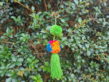 Load image into Gallery viewer, Handmade Wayuu Keyrings Colombia Carnaval XIII