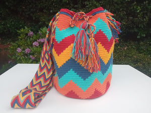 Mochila Wayuu 100% Authentic Handmade Beautiful, Unique and Practical Bags - GUALMATÁN