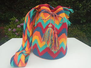 Mochila Wayuu 100% Authentic Handmade Beautiful, Unique and Practical Bags - GENOY