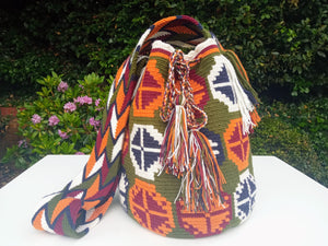 Mochila Wayuu 100% Authentic Handmade Beautiful, Unique and Practical Bags -OBONUCO