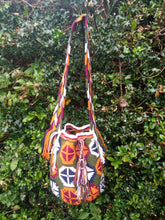 Load image into Gallery viewer, Mochila Wayuu 100% Authentic Handmade Beautiful, Unique and Practical Bags -OBONUCO