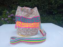 Load image into Gallery viewer, Authentic Handmade Mochilas Wayuu Bags - Small Villeta