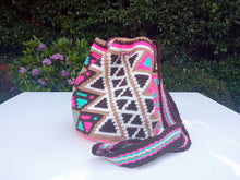 Load image into Gallery viewer, Authentic Handmade Mochilas Wayuu Bags - Small La Vega