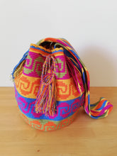 Load image into Gallery viewer, Authentic Handmade Mochilas Wayuu Bags- Aguamarina Riohacha Cinco