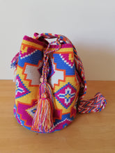 Load image into Gallery viewer, Authentic Handmade Mochilas Wayuu Bags- Aguamarina Riohacha Seis
